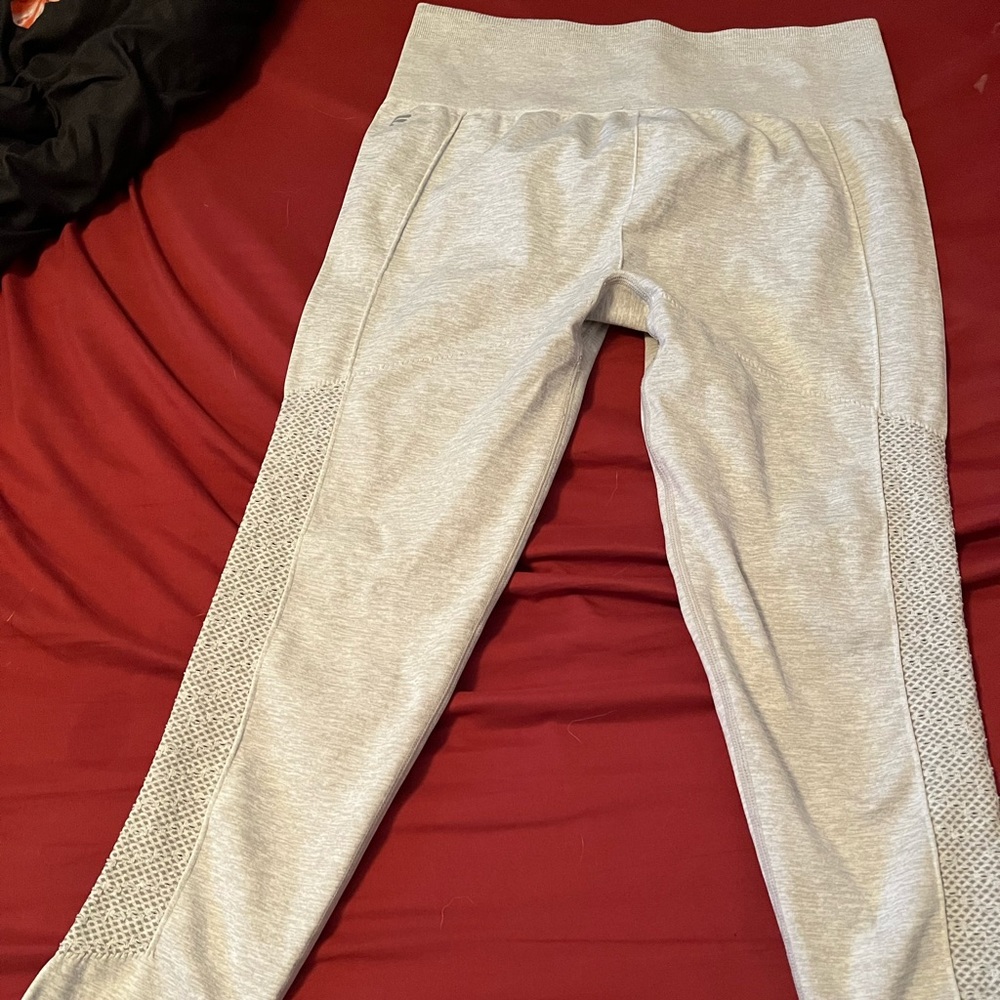 Fabletics grey leggings
